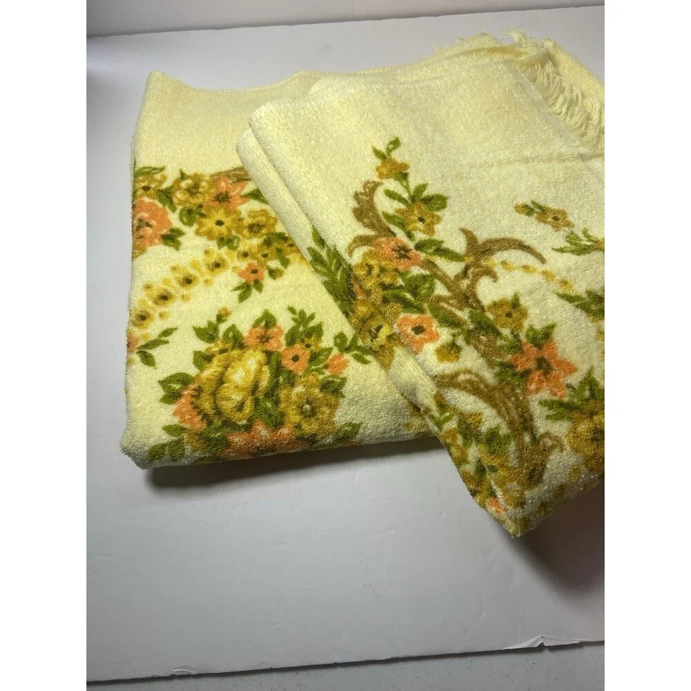 Vintage Tastemaker 100% Cotton Floral Fringe Bath Towels Set Yellow (2) Cottage